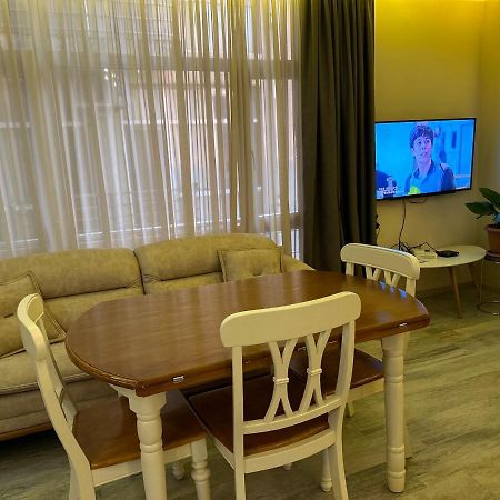 Asmati Apartment 2 Батуми Екстериор снимка