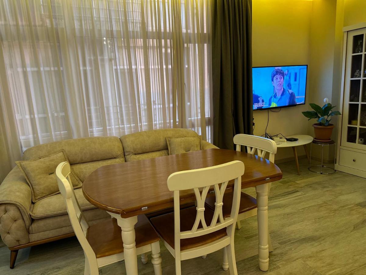 Asmati Apartment 2 Батуми Екстериор снимка