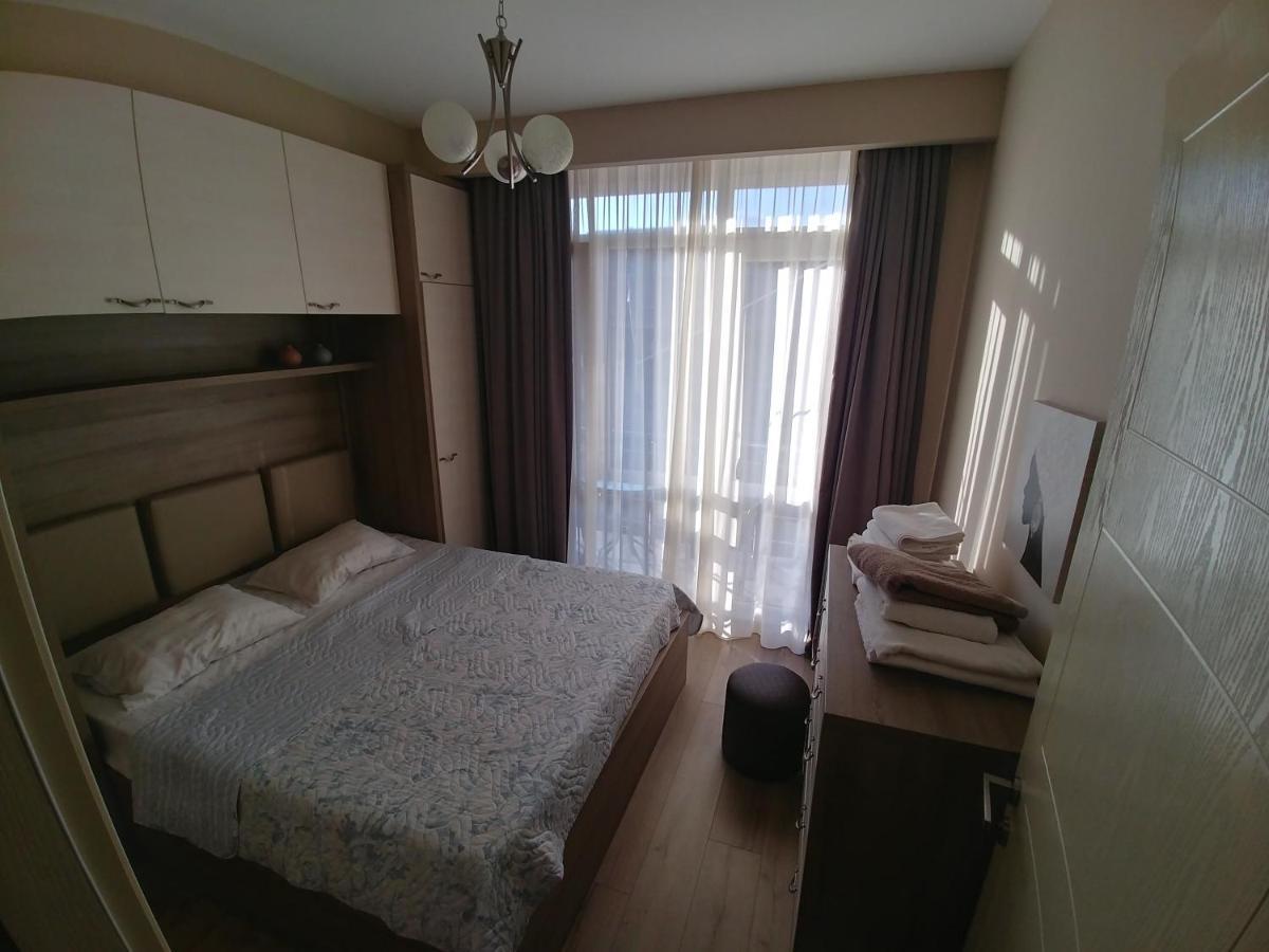 Asmati Apartment 2 Батуми Екстериор снимка